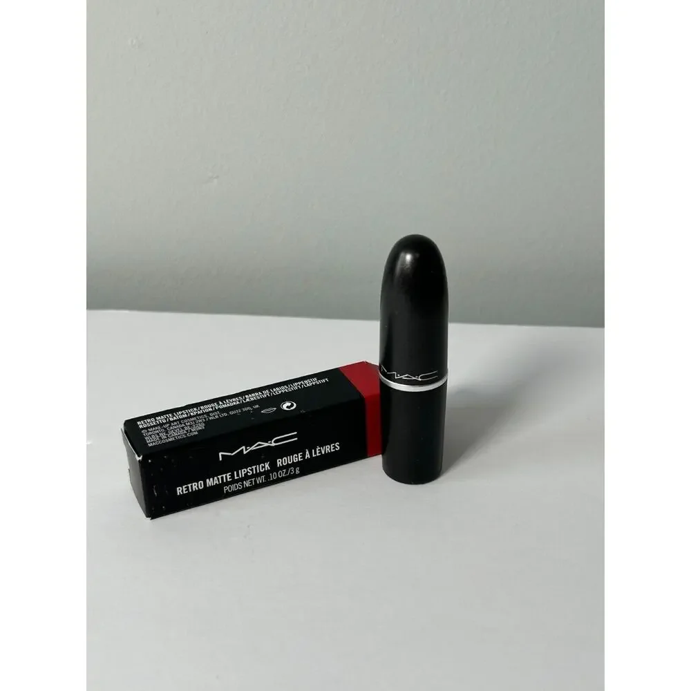 New in Box MAC Ruby Woo Retro Matte Lipstick‎ 0.10 OZ./3g